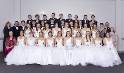 STUDENTS SPARKLE AT DEBUTANTE BALL